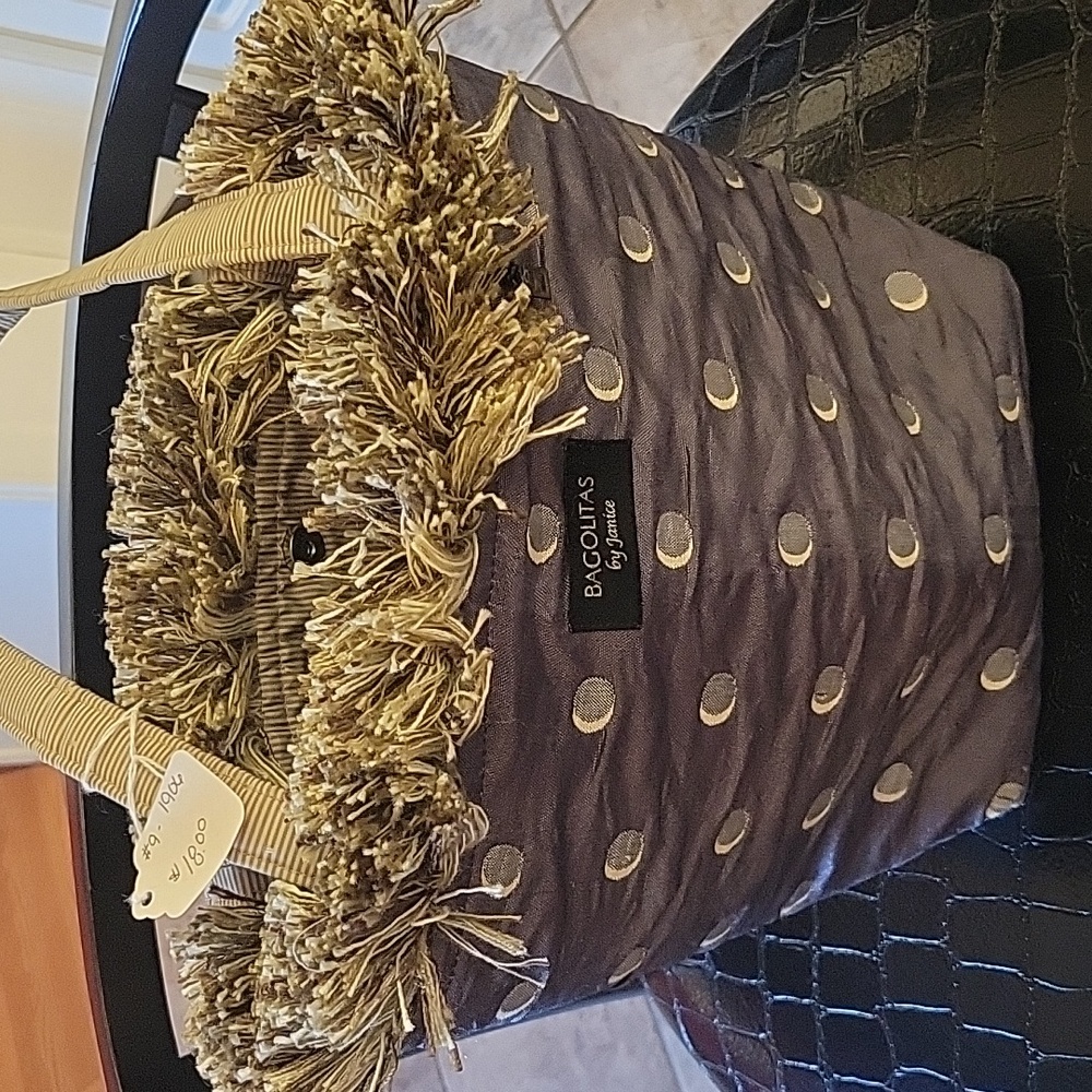 Cute bucket bag in  periwinkle & beige. Edged in 2" fringe